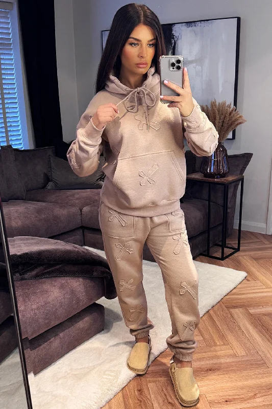 Hoodie And Joggers Tracksuit Cross Patch Loungewear Beige Hoodie with Slim Fit Tailored Modern Hoodie And Joggers Tracksuit Cross Patch Loungewear Beige Hoodie with Slim Fit Tailored Modern