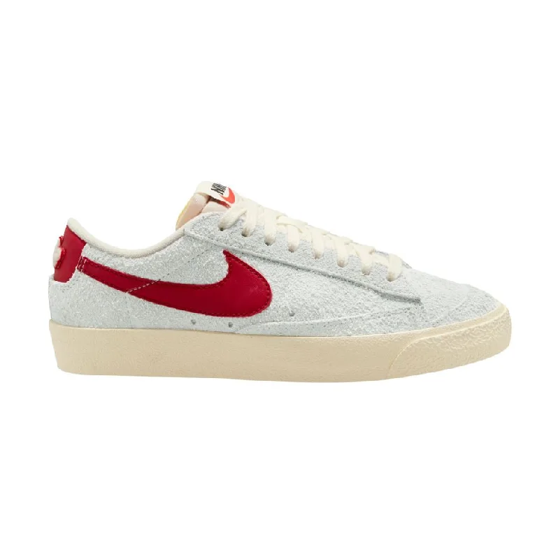 Nike Womens Blazer Low '77 SE Remix Shoes Women's Luxurious Jacket