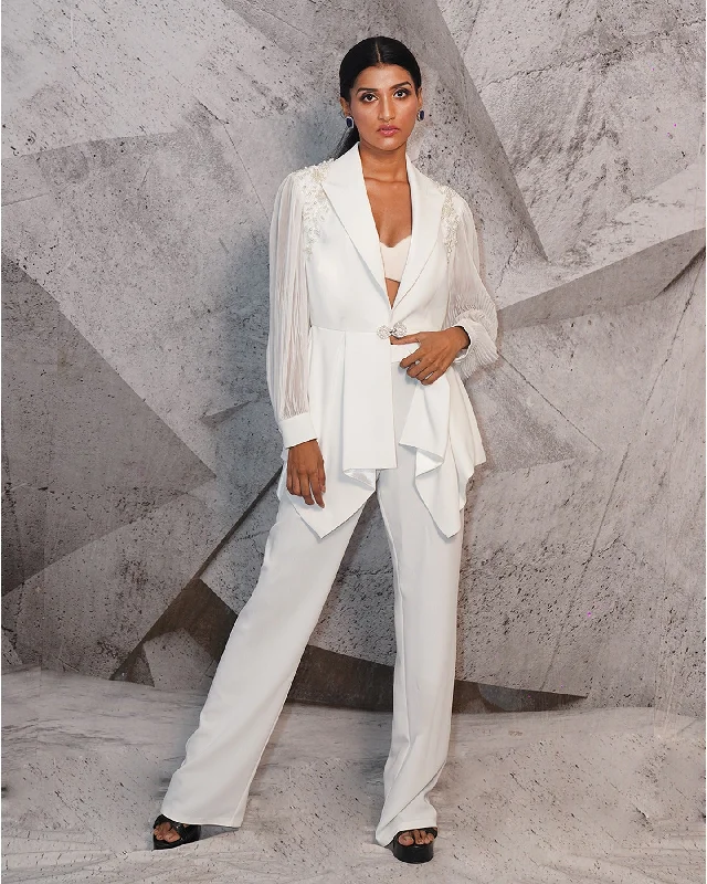 The Elegant Ivory Blazer Set Women's Classic Blazer