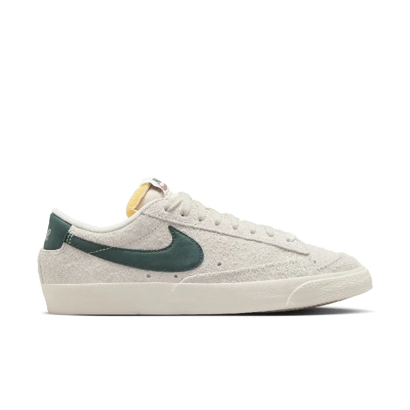 Nike Womens Blazer Low '77 Vintage Shoes Women's Classic Blazer