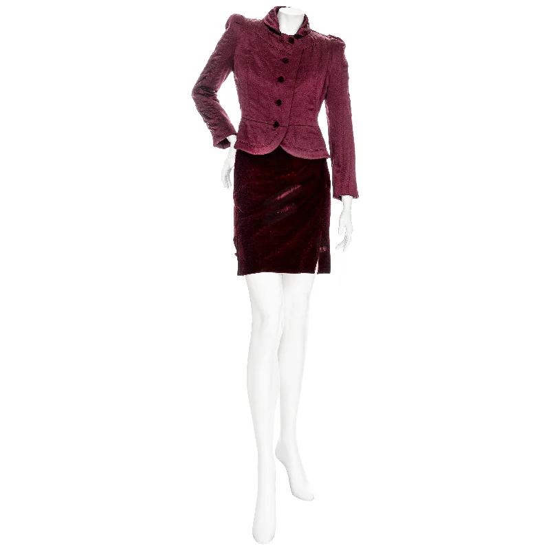 2004 Burgundy Velvet and Silk Two-Piece Skirt and Jacket Suit Hooded Jacket Caped Jacket Shawl Collar Jacket 2004 Burgundy Velvet and Silk Two-Piece Skirt and Jacket Suit Hooded Jacket Caped Jacket Shawl Collar Jacket
